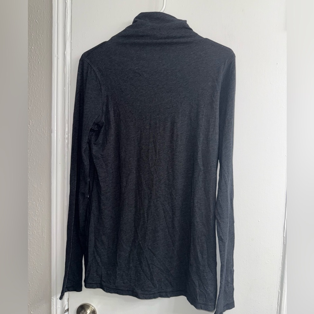 Vince Essential Long-Sleeve Cotton Turtleneck top